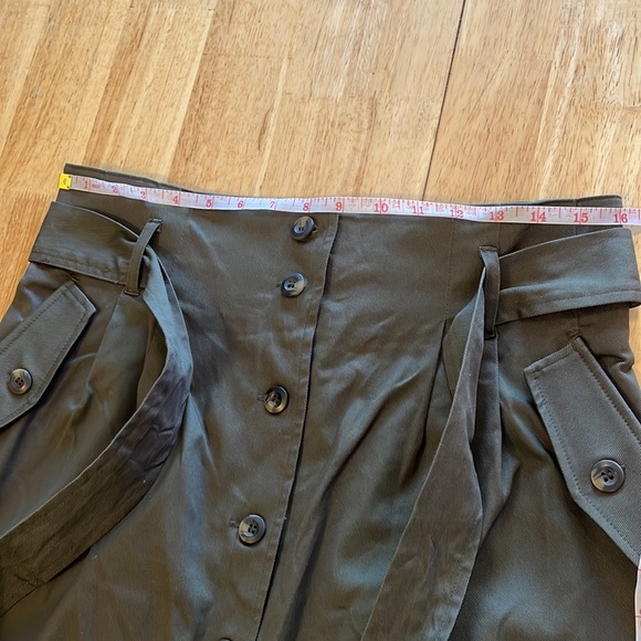 H&M Canvas style skirt with belt - Picture 9 of 11